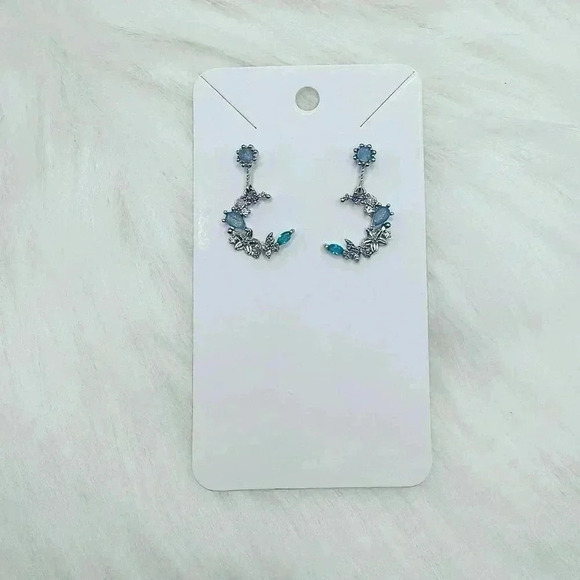 Moon Star Blue Earrings - Picture 4 of 7